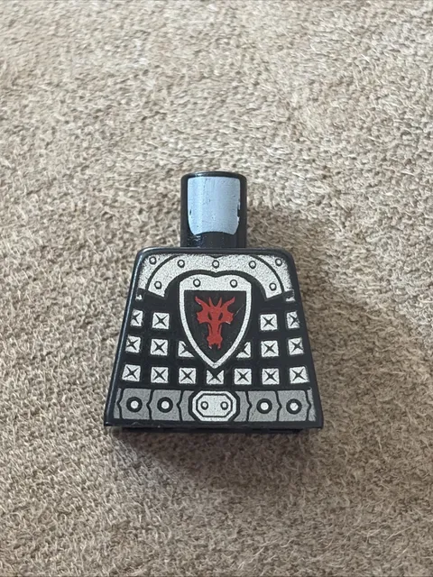 LEGO Castle Dragon Mountain Red/Bk Swordsman Solider Knight Torso