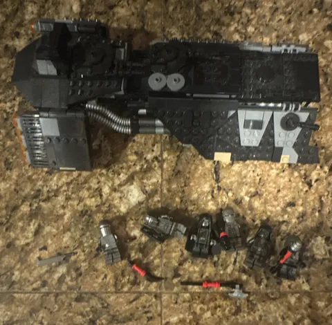 LEGO Star Wars 75284 Knights of Ren Transport Ship w/ all Knight of Rem Minifigs