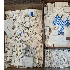 LEGO White Bulk Lot Bricks Plates Specialty Pieces Police City 2.6lb Mixed Piece