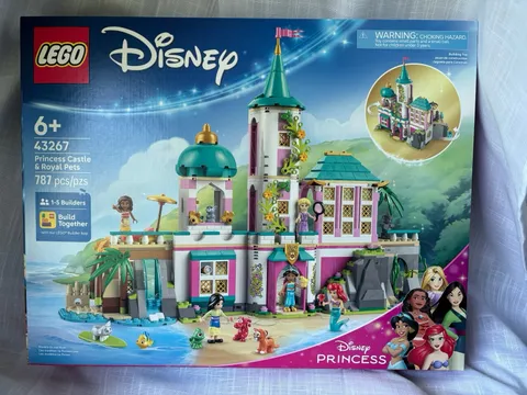 Lego Disney Princess Castle & Royal Pets (43267)  BRAND NEW