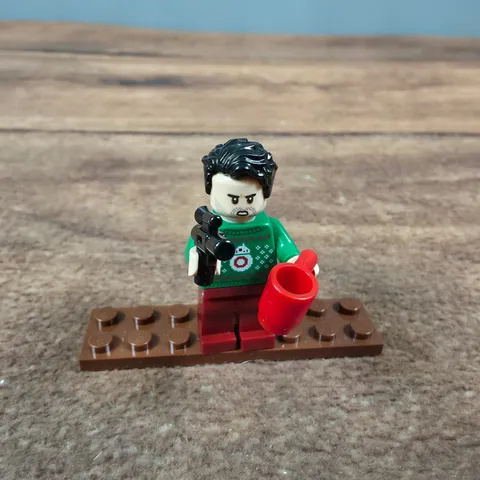 LEGO Minifigure Star Wars Poe Dameron OS Green Good Holiday BB-8 Sweater Blaster