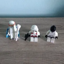 LEGO Star Wars Minifigure Lot of 3 White Figures w/ Cape Staff Blaster