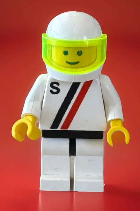 LEGO Vintage Red Devil Racer with "S" Minifigure Driver Town Racing (6509)
