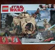 2018 LEGO STAR WARS Yoda's Hut (set 75208).  New in Box, factory tape intact.