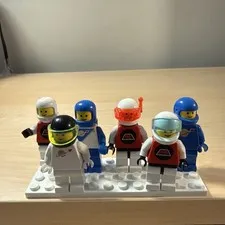 LEGO Vintage M-Tron Space Minifigures Lot of 6 with Helmets Some Tanks