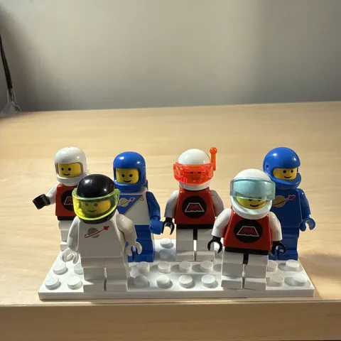 LEGO Vintage M-Tron Space Minifigures Lot of 6 with Helmets Some Tanks