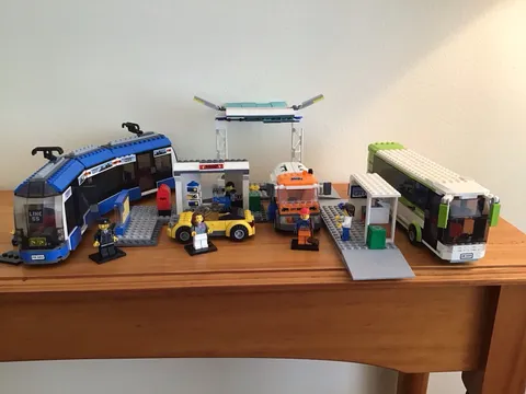 LEGO City: Public Transport Station (8404)