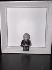 LEGO Minifigure twin from space police great condition no cracks.