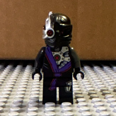 Lego Ninjago mini figure from the Darreth poly bag￼￼