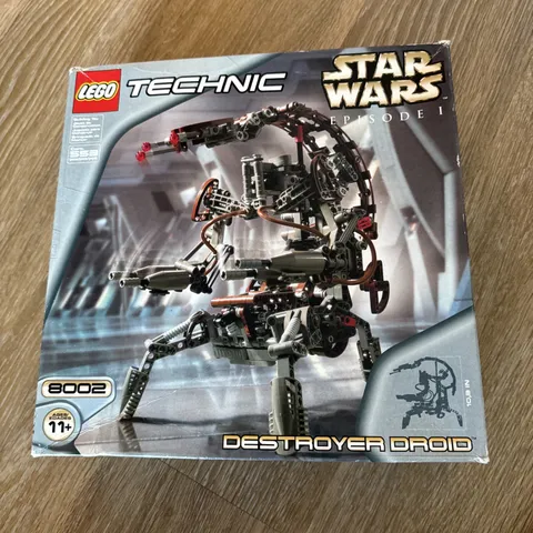 LEGO 8002  Star Wars Technic Destroyer Droid Sealed Bags Open Box 100% Complete