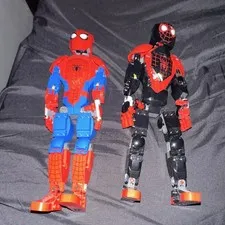 LEGO Marvel Spider-Man Figure 76226 plus miles morales Spider-Man figure