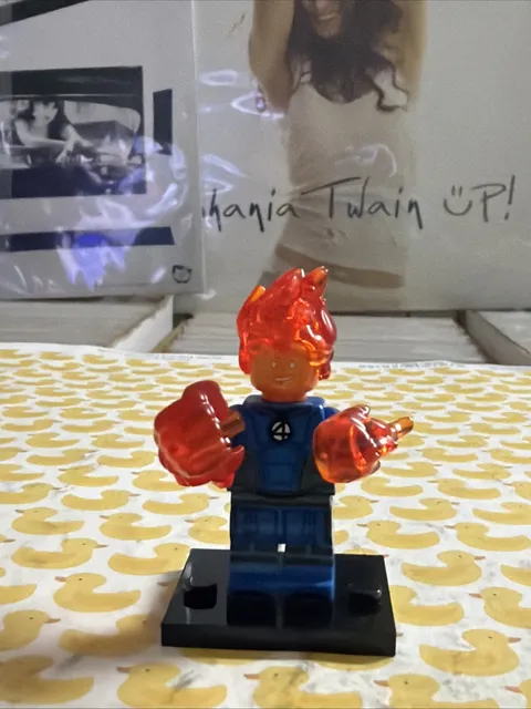 HUMAN TORCH JOHNNY STORM LEGO MINIFIG marvel fantastic four FLAME ON fire fist
