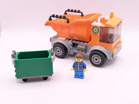 LEGO CITY: Garbage Truck (60220) - Incomplete Set 