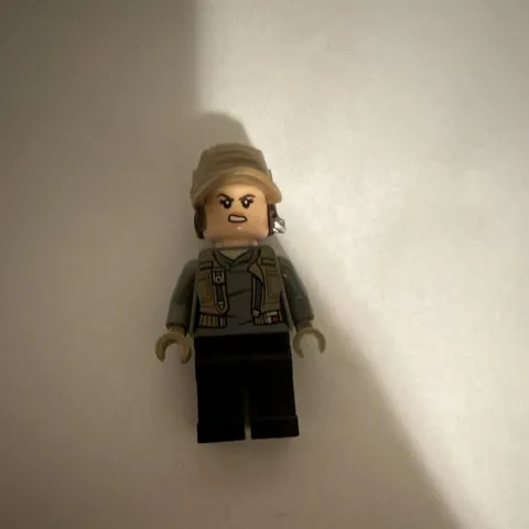 LEGO Minifigure Jyn Erso AUTHENTIC minifig good condition