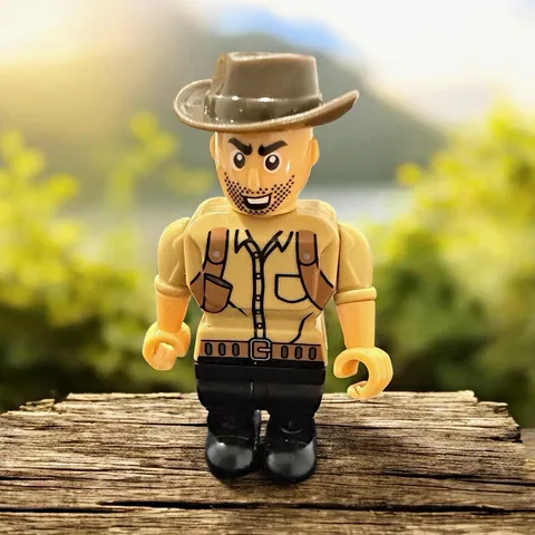 LEGO Indiana Jones Minifigure w/ Fedora Hat, Plastic, Age 6+ Indiana Jones