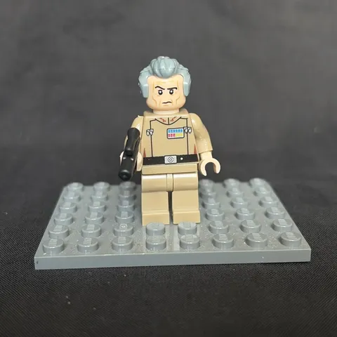LEGO Star Wars Grand Moff Wilhuff Tarkin Rebels Minifigure sw0741 75150