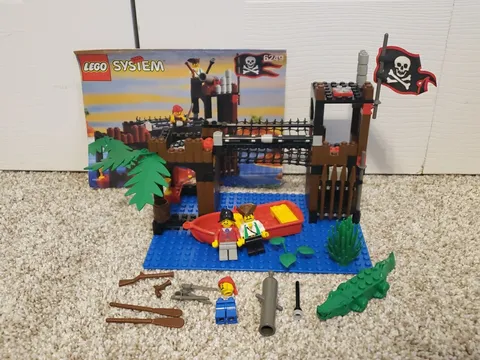 LEGO Pirates: Pirates Ambush 6249 