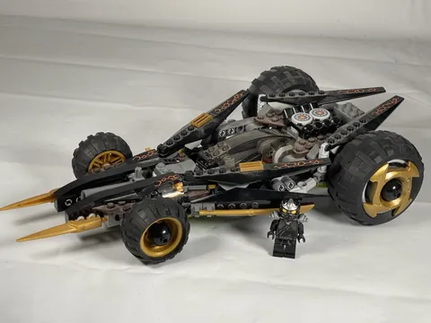 LEGO NINJAGO: Cole's Tread Assault (9444)