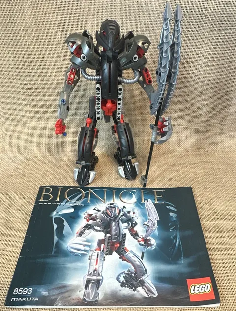 LEGO BIONICLE 8593 Makuta - Missing One Piece