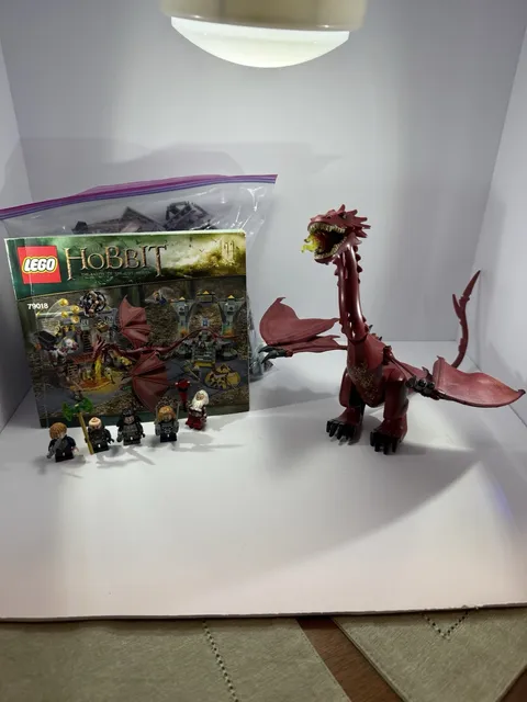 LEGO 79018 The Hobbit The Lonely Mountain 100% Complete Smaug Instructions