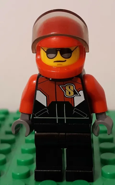 Lego Minifigure Town Airport Race Plane Pilot With Helmet & Visor From 60144