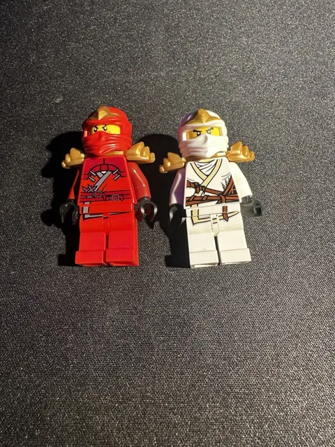 LEGO NINJAGO ZX Suit Kai and Zane.  Good Condition Clean, Retired, Minifigure