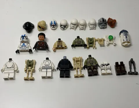 LEGO Star Wars Minifigure Parts lot Plus 1 mystery minifigure