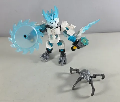 LEGO BIONICLE Protector of Ice 70782 Complete Skull Spider 2015 Retired Set