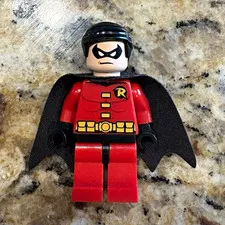 LEGO Robin Plastic Minifigure w/ Black Cape, Red Suit, DC Super Heroes