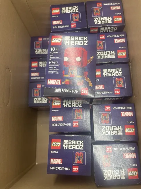 LEGO BRICKHEADZ: Iron Spider-Man (40670) Lot Of 24 Free Shipping