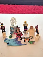 Lego 8 Figurines & More Ninjago Samujrai, Five Nights @ Freddy's toy bear w/mic