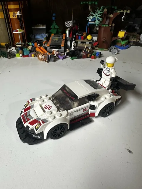 LEGO Speed Champions Porsche 911 RSR and 911 Turbo 3.0. Retired Set