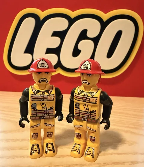 Lego Lot Of (2) Jack Stone Junior Firefighter Midifigures