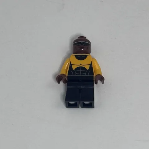 Luke cage marvel superhero’s Lego minifigure 2014 76016