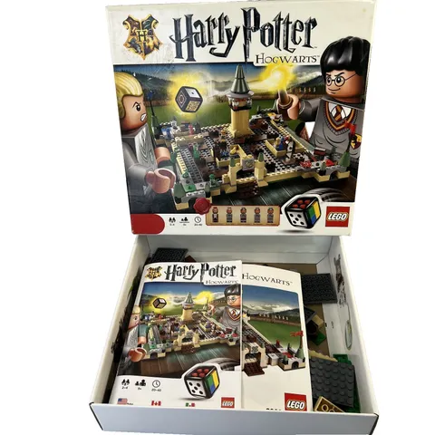 HARRY POTTER Hogwarts LEGO Set 3862  missing 6 pieces  Very Good Condition