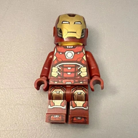 LEGO Marvel Iron Man Minifigure Red & Gold Armor Suit w/ Helmet Plastic