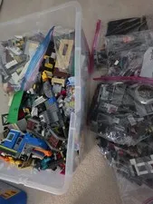 LEGO Bulk Lot 25 lbs Mixed Parts Vehicles Space Ninjago Star Wars Wheels Figures