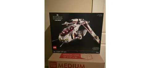 LEGO Star Wars Republic Gunship Ultimate Collector Series 75309