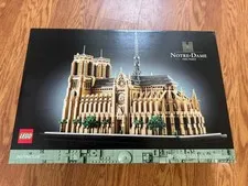 LEGO Notre-Dame de Paris 21061 (4383 Pieces) New/Sealed