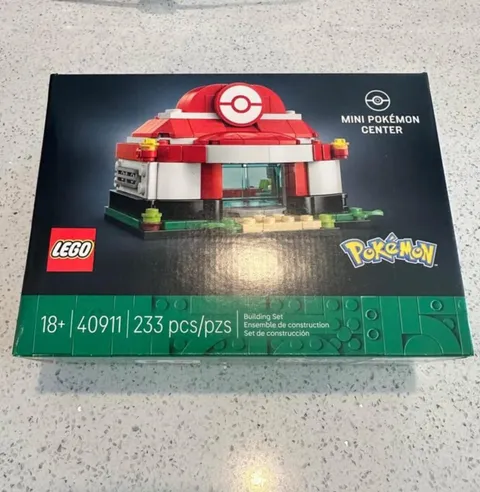 LEGO Pokémon Mini Pokémon Center 40911 Building Set 233 PCS Sealed