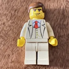 LEGO Minifigure Studios Gent (Set 1380 -81 -82) Vampire's Crypt Scary Lab hrf002