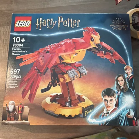 LEGO Harry Potter Wizarding World 76394 Fawkes Dumbledore’s Phoenix 597 pcs