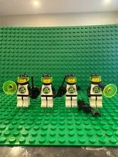 Lego vintage space minifigures - Four Blacktron Minifigs w/ Helmets