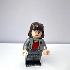 LEGO Star Wars Qi'ra Minifigure Corellia Outfit Han Solo Landspeeder 75209
