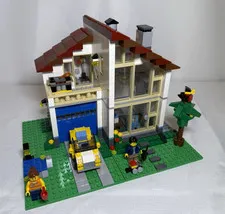 LEGO Creator 31012 Family House 3-in-1, 756pcs 100% COMPLETE, Light Brick