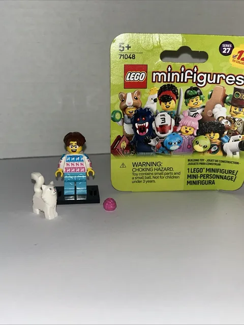 Lego Minifigures Series 27 Crazy Cat Lover 71048