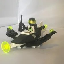 Space LEGO Blacktron II Scout Patrol Ship (1887)