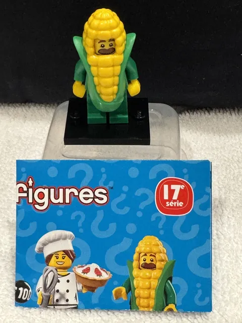 LEGO Corn Cob Guy Collectible Minifigure Series 17 71018 Baseplate Leaflet 