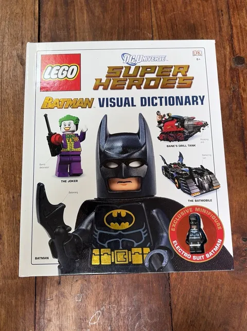 Lego Batman Visual Dictionary Book W/ Electro Suit Batman Minifigure; GRB