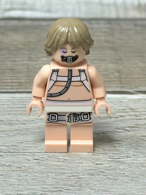 Lego Star Wars 75203 Bacta Tank Luke Skywalker Minifigure sw0957